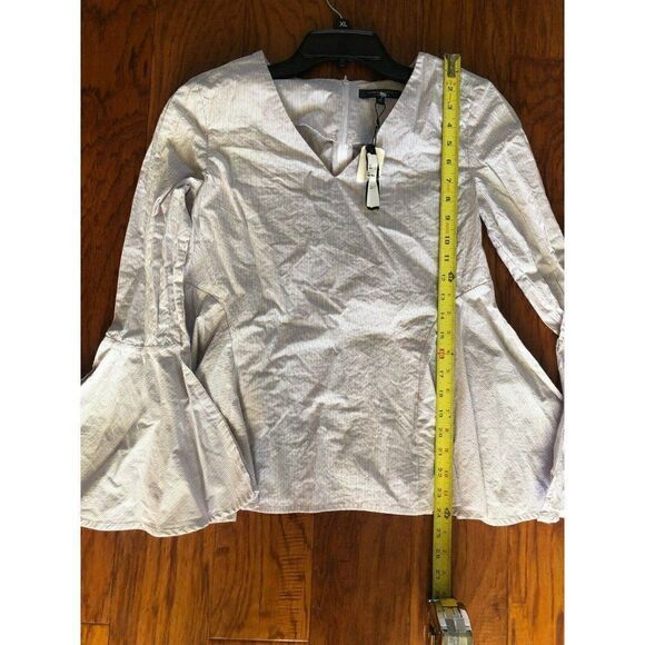 Romeo & Juliet Couture Medium Deep V Neck Blouse Bell Sleeves Multicolor NWT NEW - Picture 5 of 10